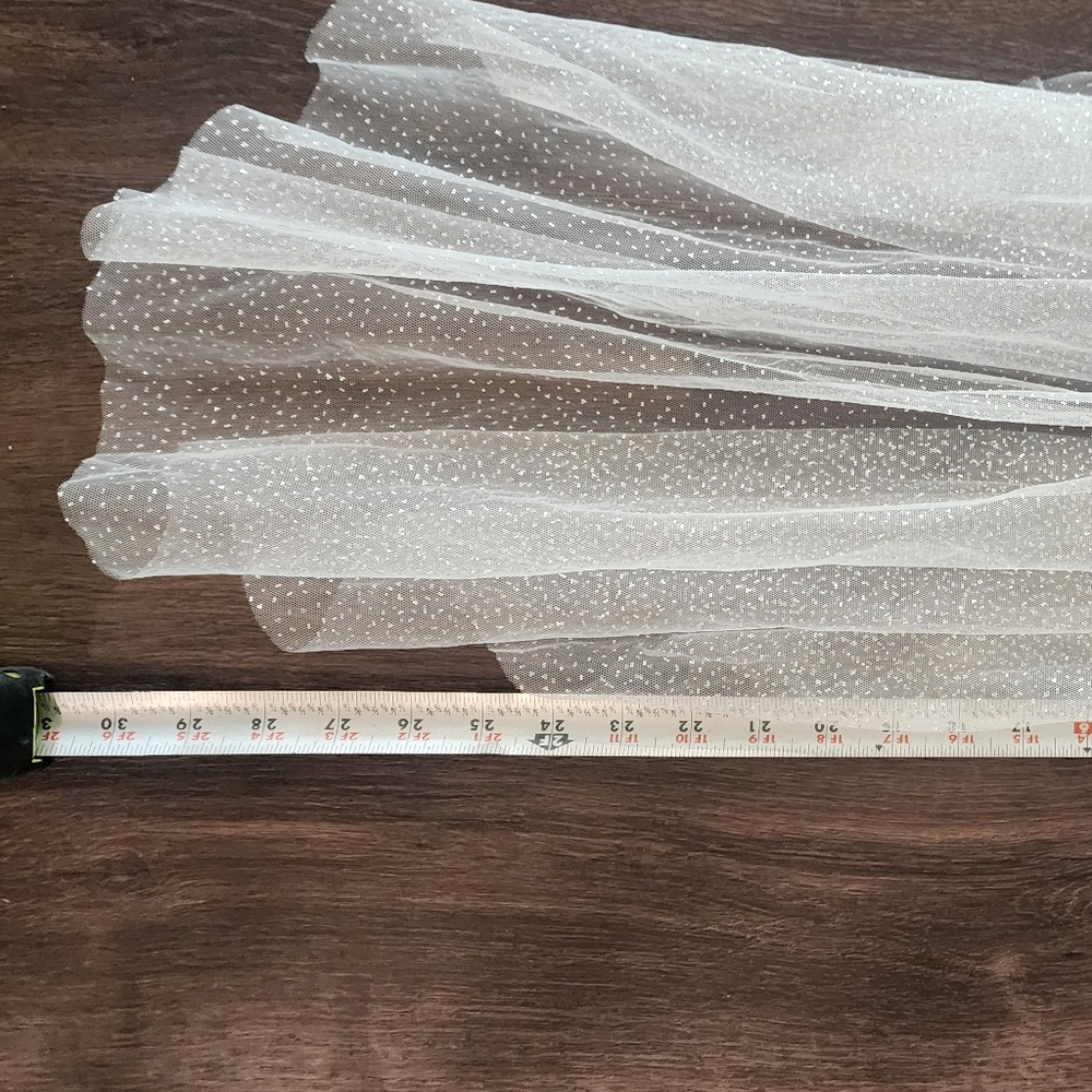 Elegant White Tulle Veil Davids Bridal - Picture 3 of 5